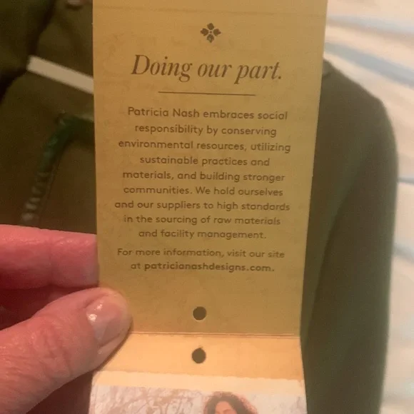 Patricia Nash Knit Cape with Whipstitch Detail size says M/L posted it as medium - Picture 10 of 12